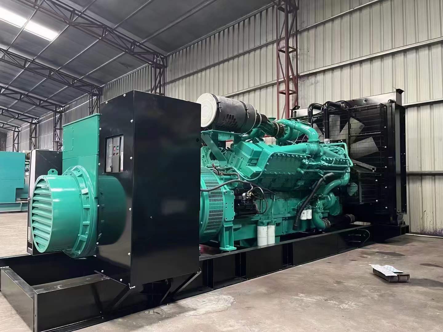 伊金霍洛如何降低 800kW 柴油发电机输出电流的波动?